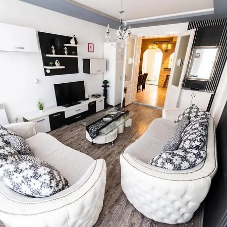 Filinhome Pasica Apartamento *